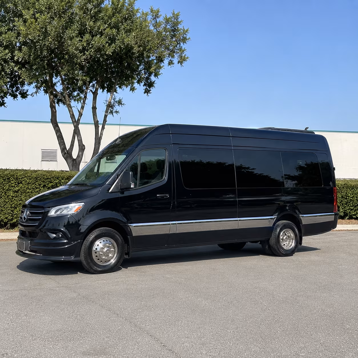 Omaha Airport Shuttle & Transportation party bus exterior
