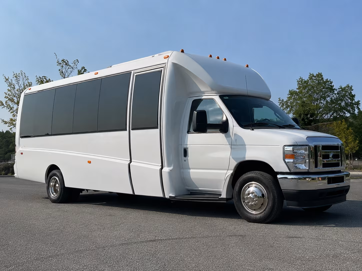 Omaha Concert & Music Festival Transportation party bus exterior
