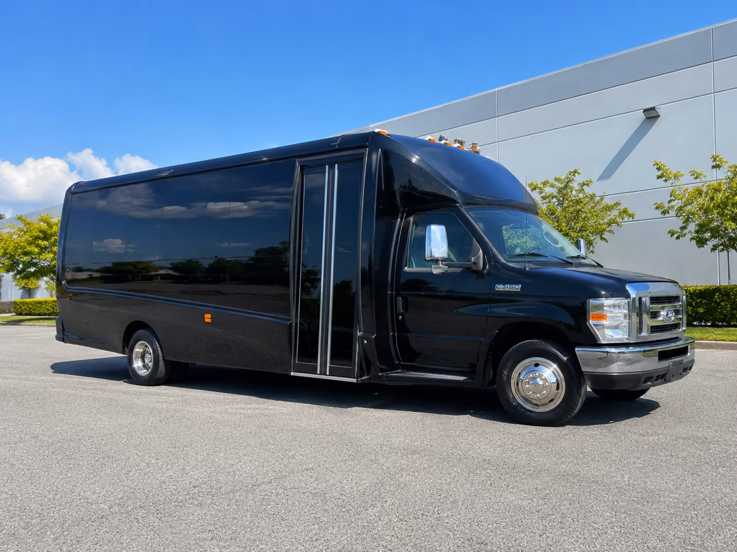 Omaha Concert & Music Festival Transportation onboard seating