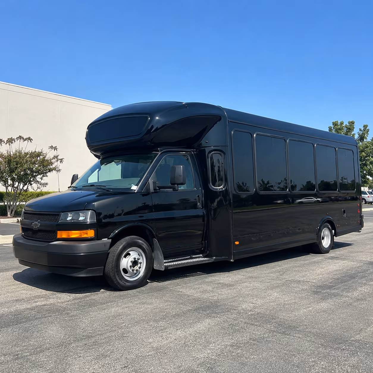Omaha Winery Tour & Pub Crawl Transportation group transportation